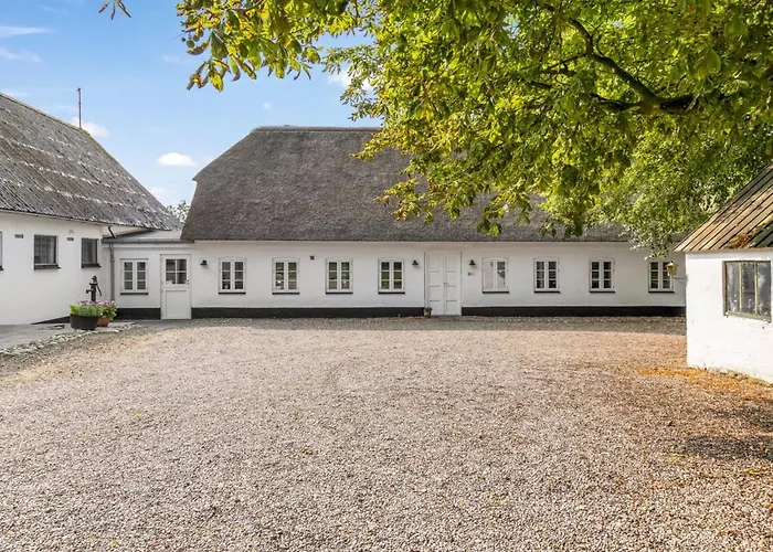 Vinni - 25km From The Sea By Interhome